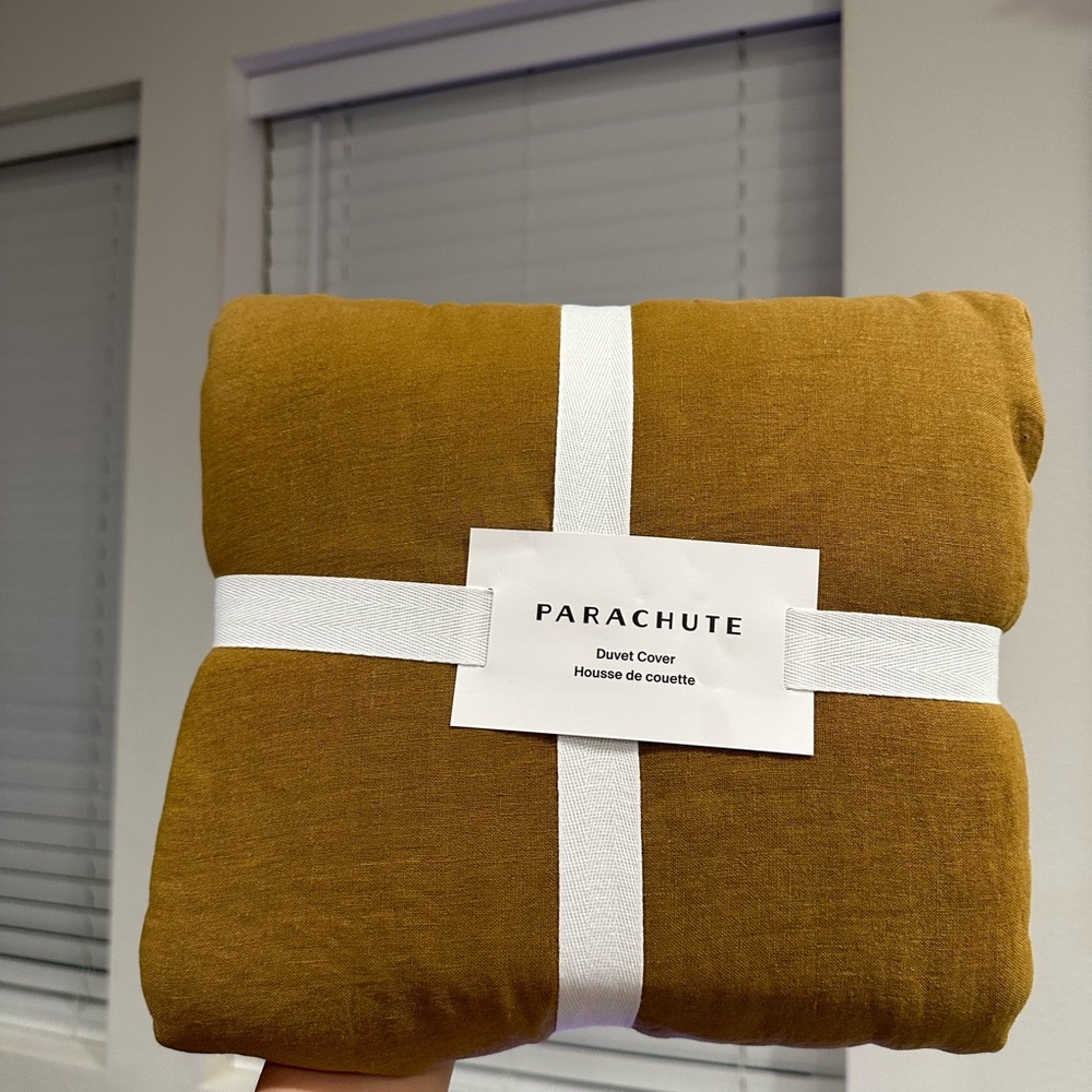 Parachute Linen Duvet Cover King/Cal King- Ochre